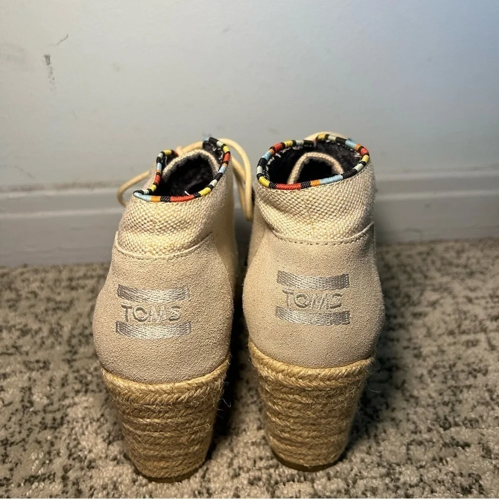 TOMS Whisper Suede Desert Canvas Lace Up Cork Wedge Size 7